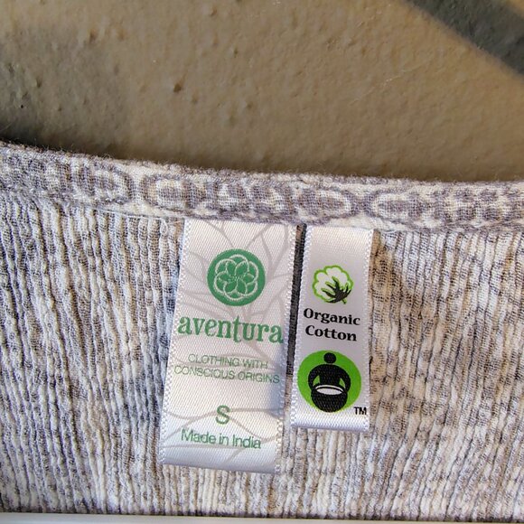 Short sleeve Aventura Top, Small - Picture 2 of 3